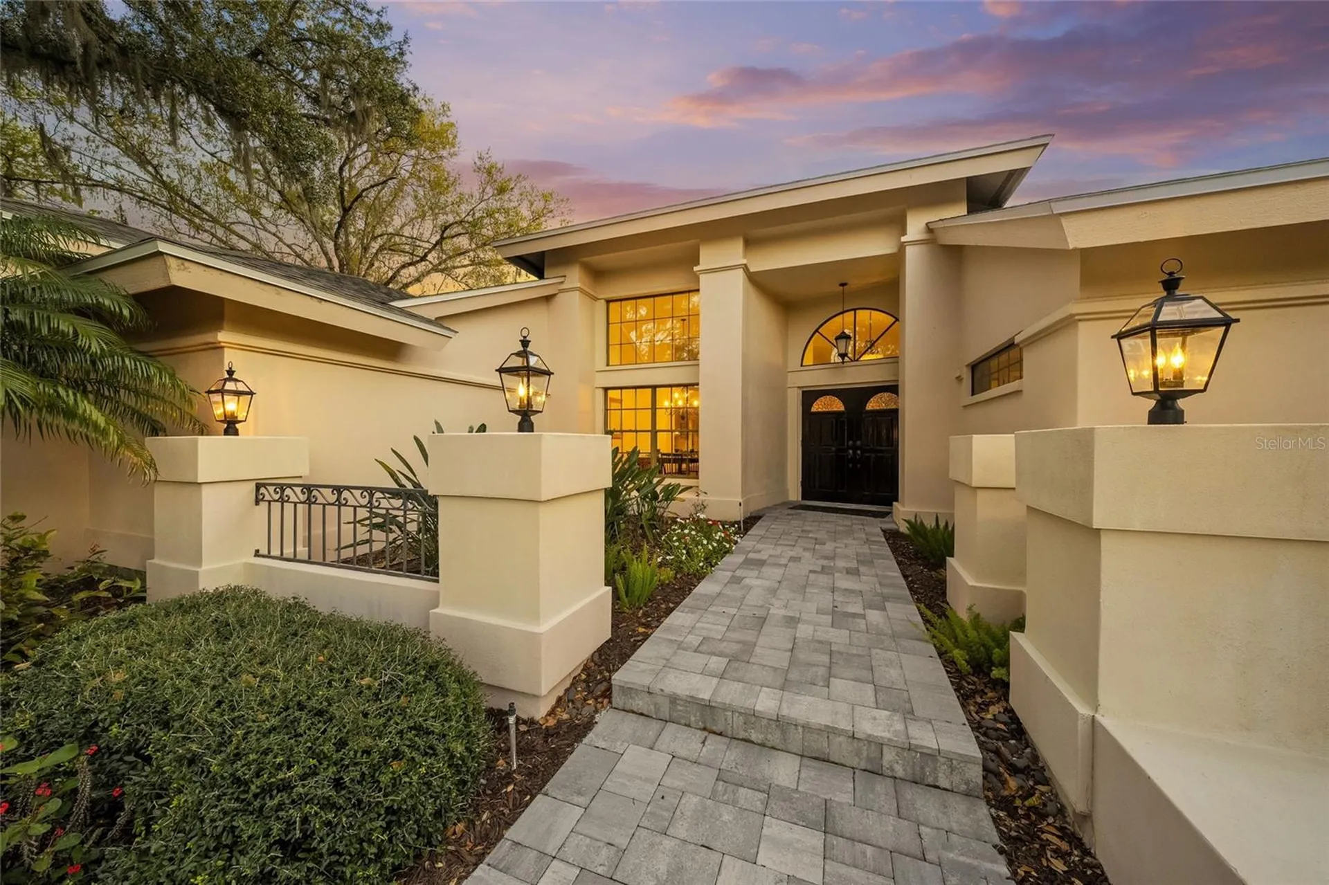 5125 Willow Leaf Drive Sarasota FL 34241