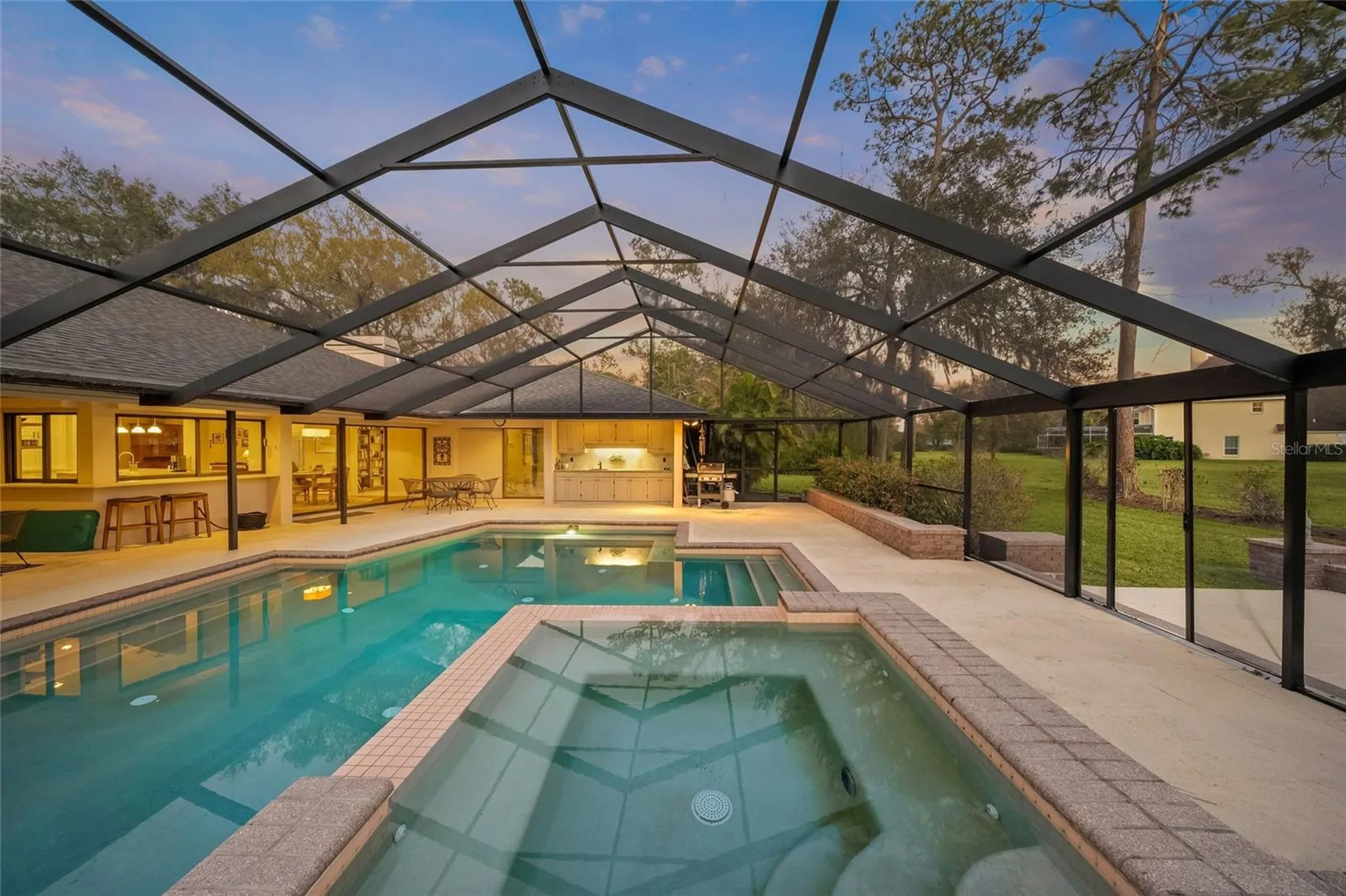 5125 Willow Leaf Drive Sarasota FL 34241