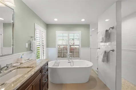 5125 Willow Leaf Drive Sarasota FL 34241