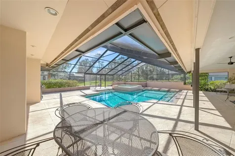 5125 Willow Leaf Drive Sarasota FL 34241
