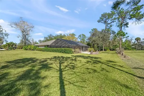 5125 Willow Leaf Drive Sarasota FL 34241