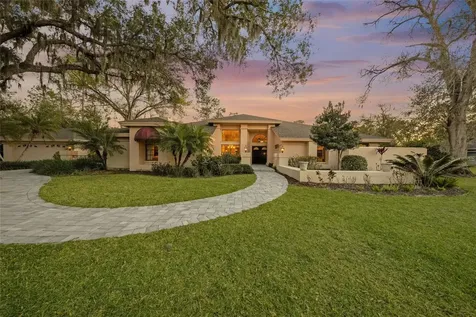5125 Willow Leaf Drive Sarasota FL 34241
