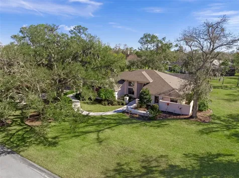 5125 Willow Leaf Drive Sarasota FL 34241
