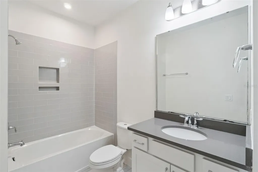 14235 Kellogg Avenue Orlando FL 32827