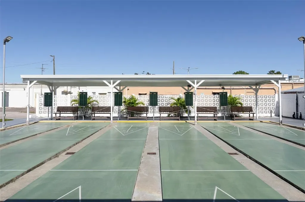 1950 59th Avenue N St Petersburg FL 33714