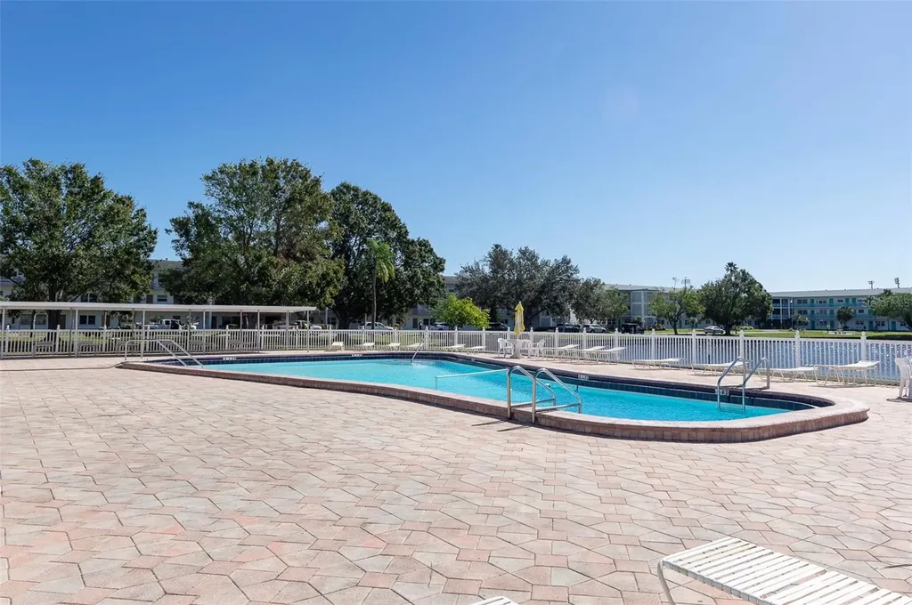 1950 59th Avenue N St Petersburg FL 33714