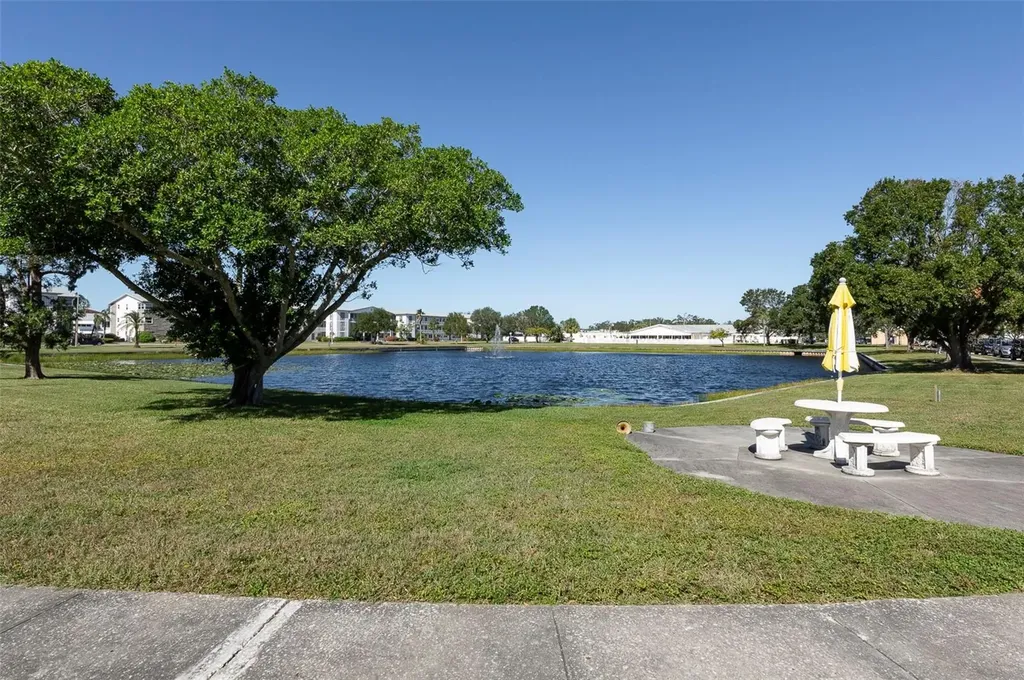 1950 59th Avenue N St Petersburg FL 33714