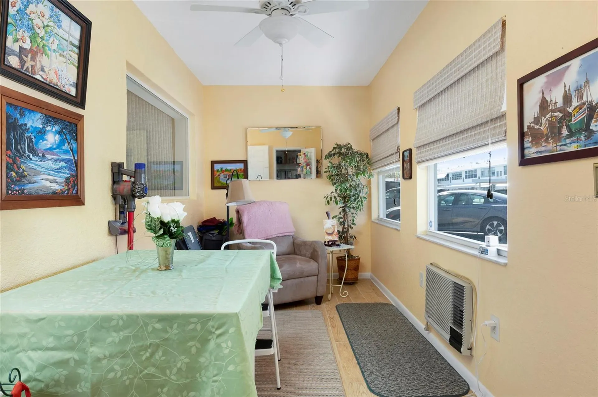 1950 59th Avenue N St Petersburg FL 33714