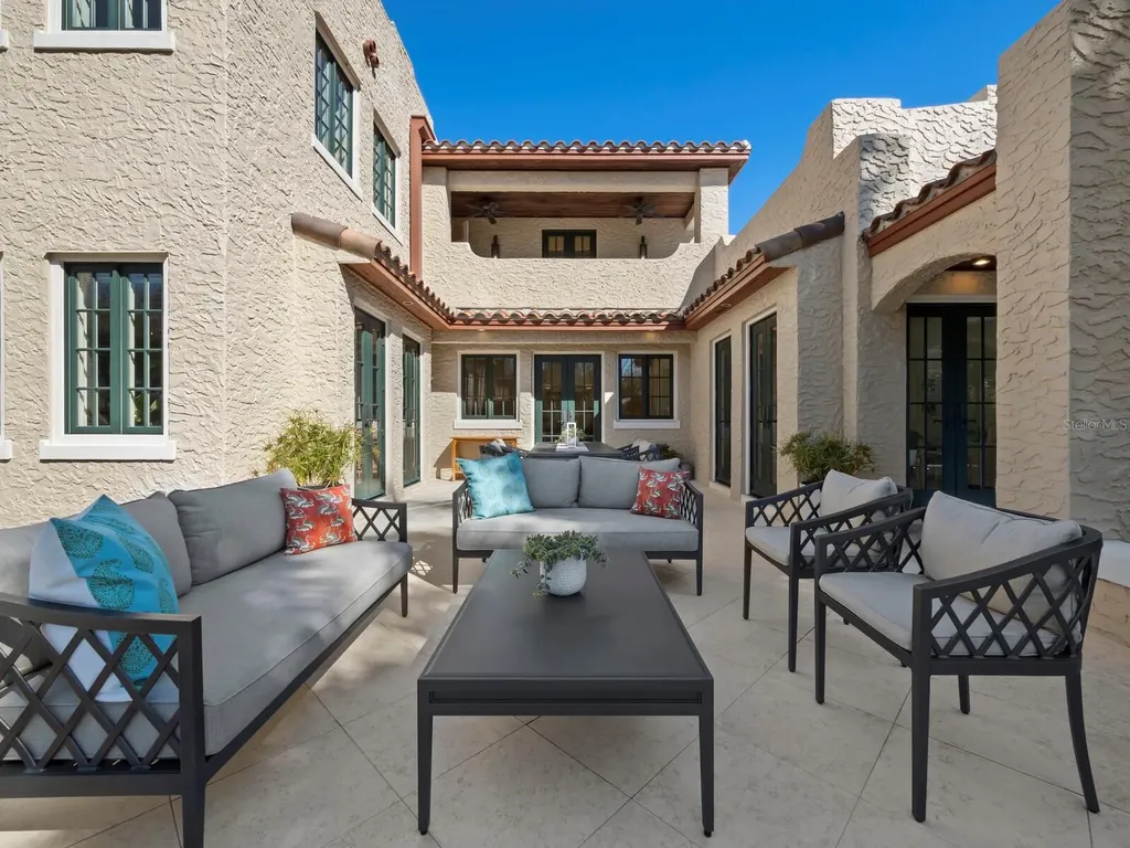 1905 Alta Vista Street Sarasota FL 34236