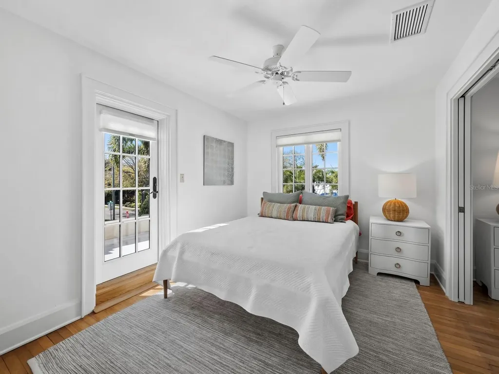 1905 Alta Vista Street Sarasota FL 34236