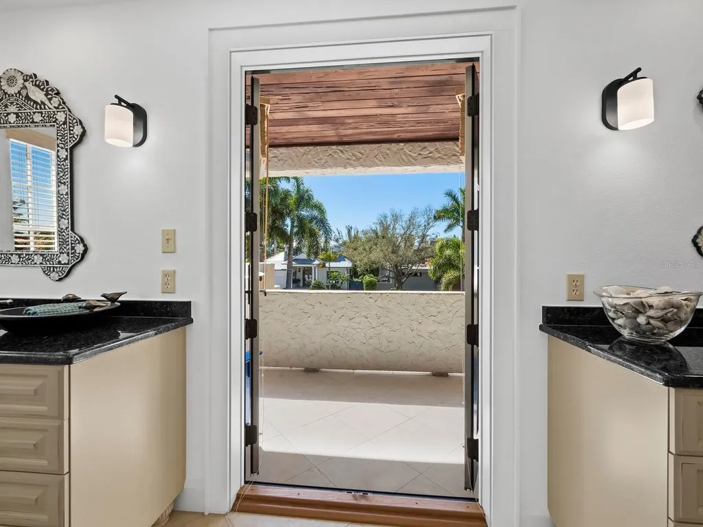 1905 Alta Vista Street Sarasota FL 34236