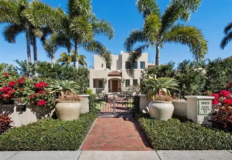 1905 Alta Vista Street Sarasota FL 34236