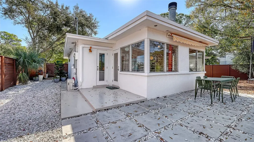 5019 Stevens Drive Sarasota FL 34234