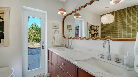 5019 Stevens Drive Sarasota FL 34234