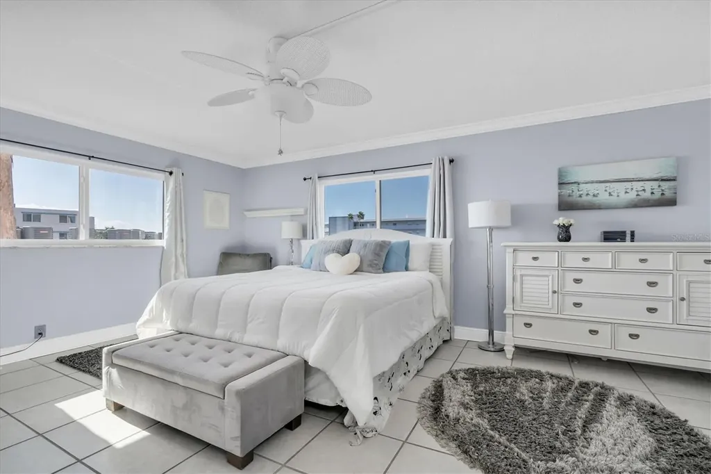 1847 Shore Drive S South Pasadena FL 33707