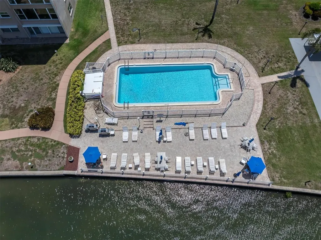 1847 Shore Drive S South Pasadena FL 33707