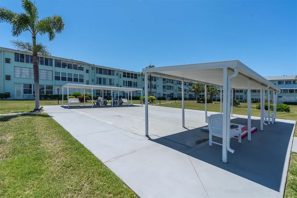 1847 Shore Drive S South Pasadena FL 33707