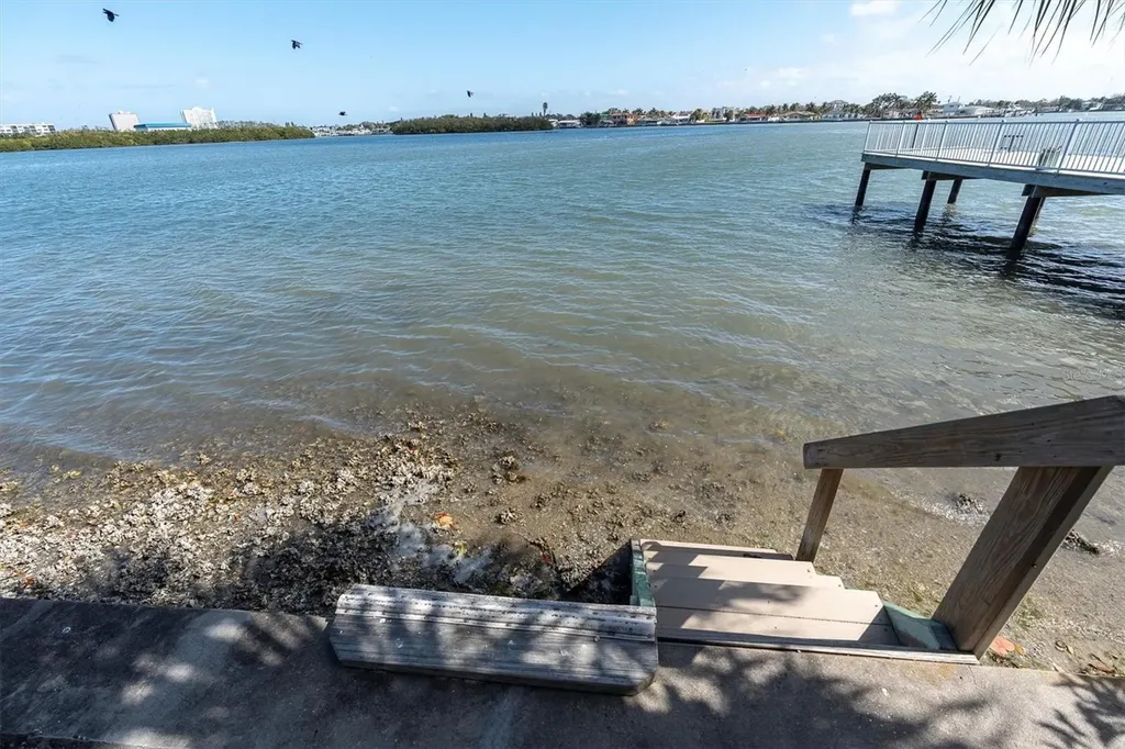 1847 Shore Drive S South Pasadena FL 33707