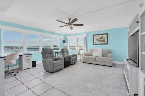1847 Shore Drive S South Pasadena FL 33707