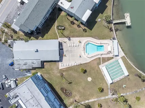 1847 Shore Drive S South Pasadena FL 33707