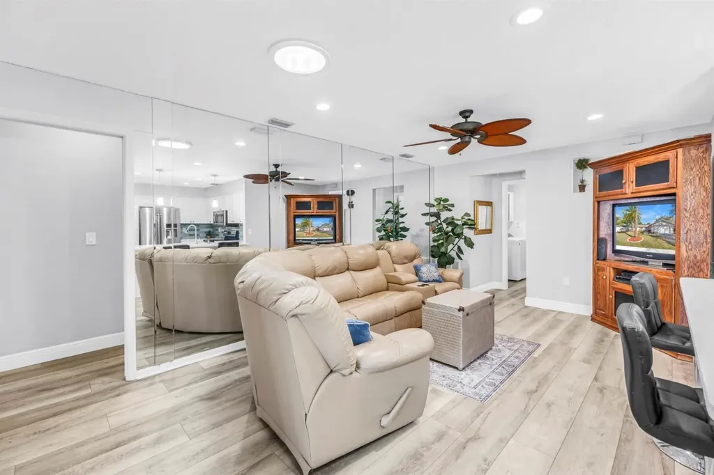 10761 125th Avenue Largo FL 33778