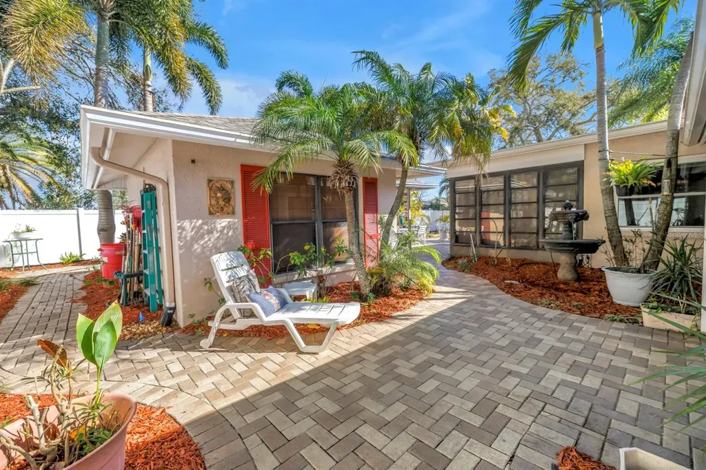 10761 125th Avenue Largo FL 33778