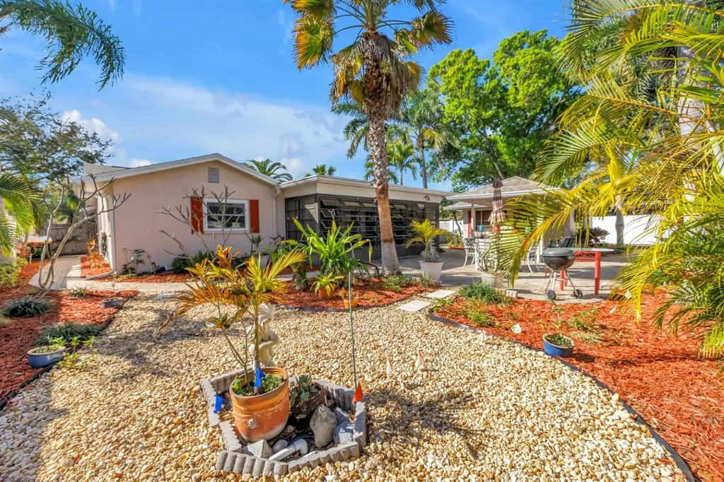 10761 125th Avenue Largo FL 33778
