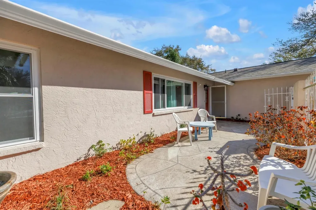 10761 125th Avenue Largo FL 33778
