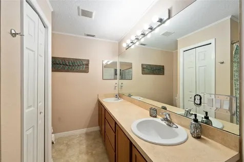 808 Chelsea Avenue Fruitland Park FL 34731