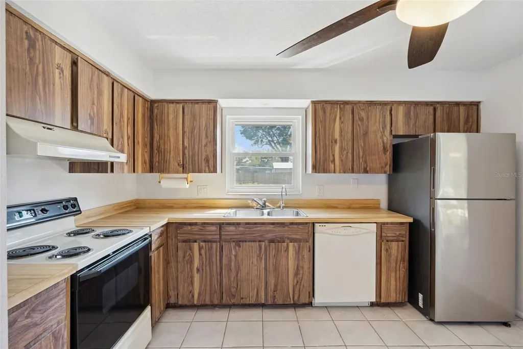 3857 Martin Street Orlando FL 32806