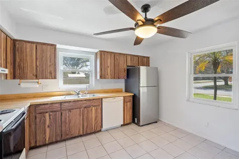 3857 Martin Street Orlando FL 32806