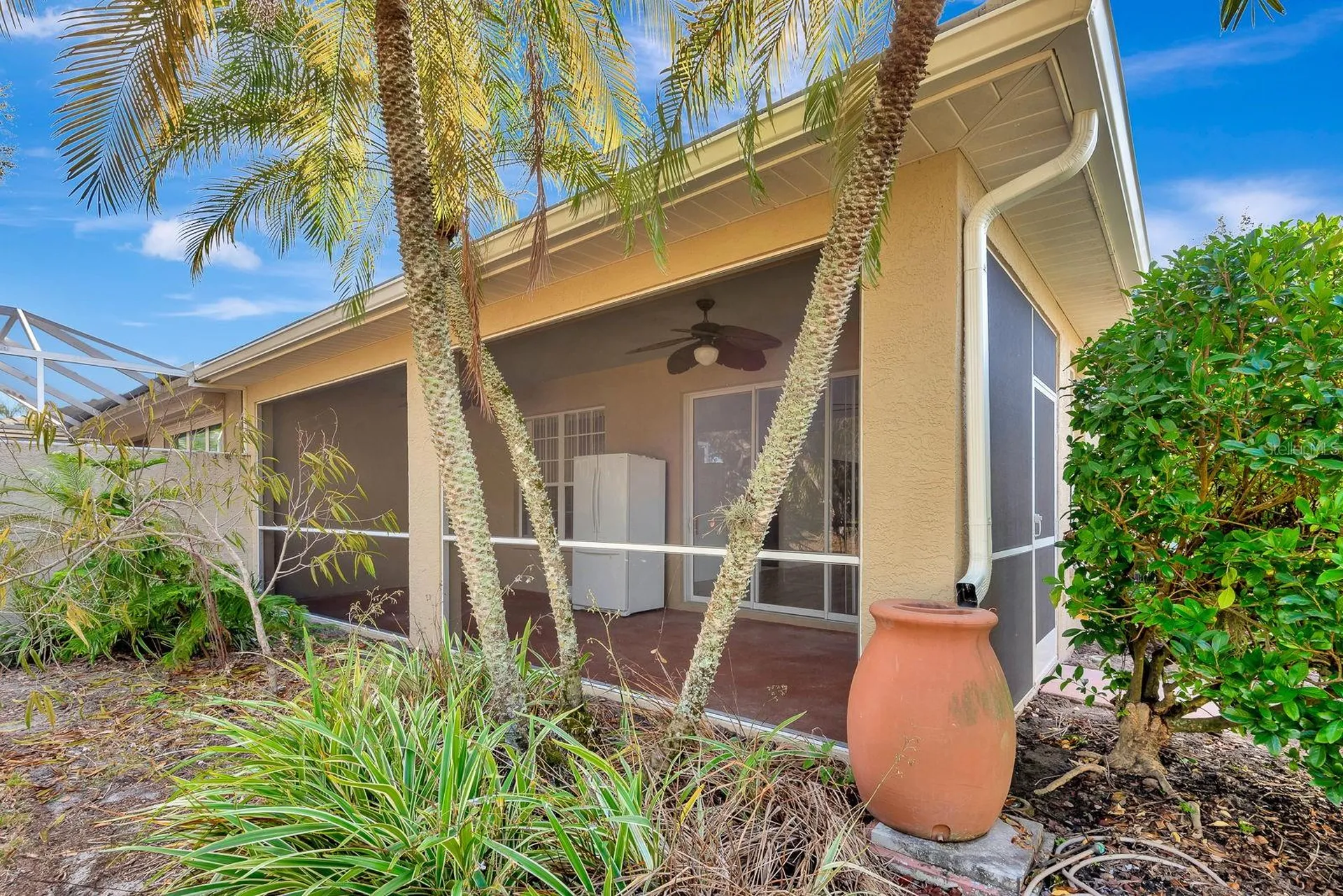 5035 Lakescene Place Sarasota FL 34243