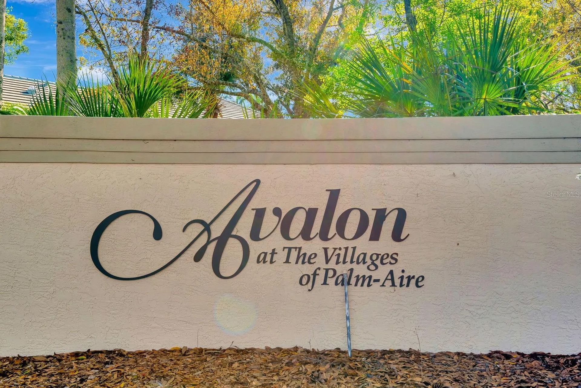 5035 Lakescene Place Sarasota FL 34243