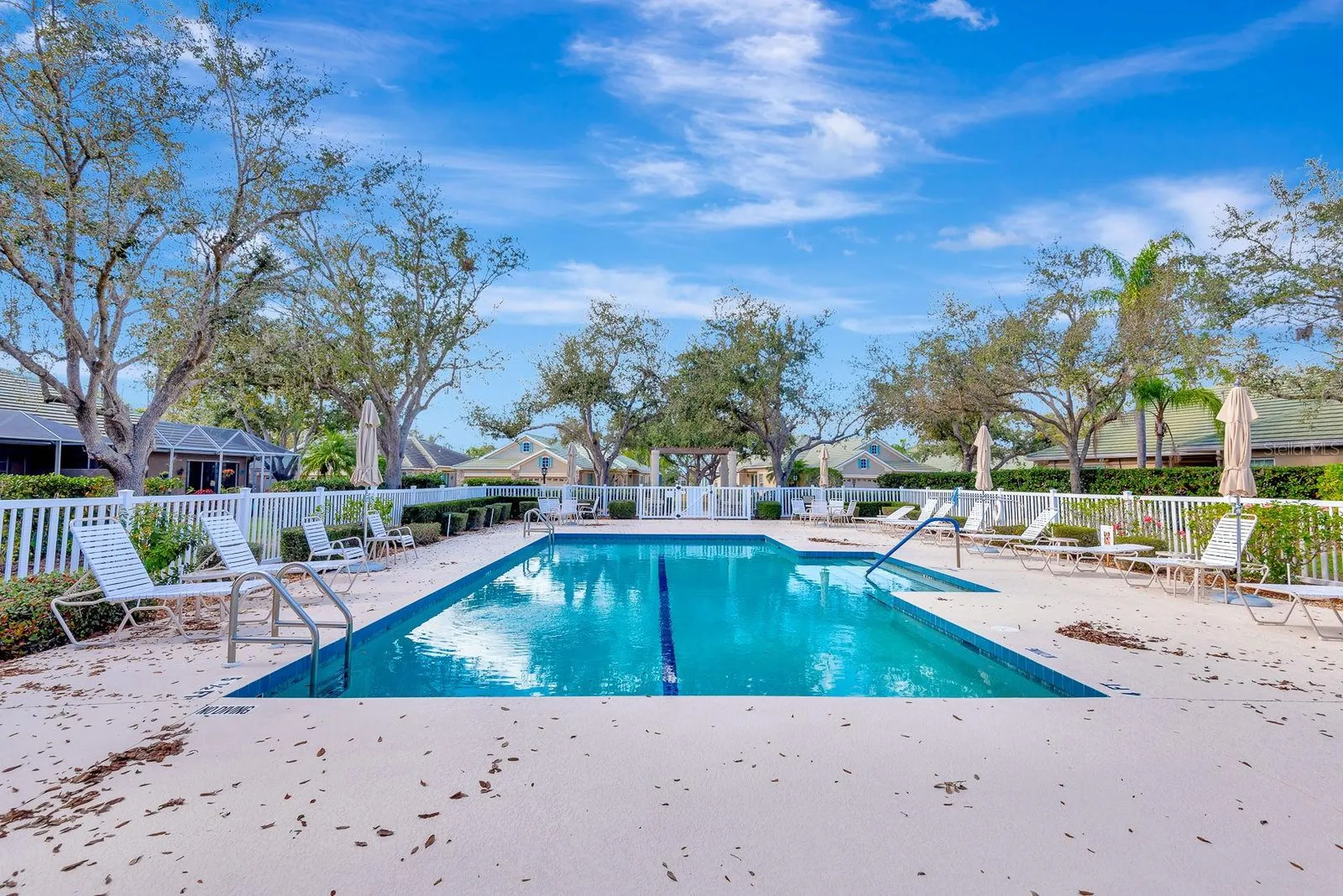 5035 Lakescene Place Sarasota FL 34243
