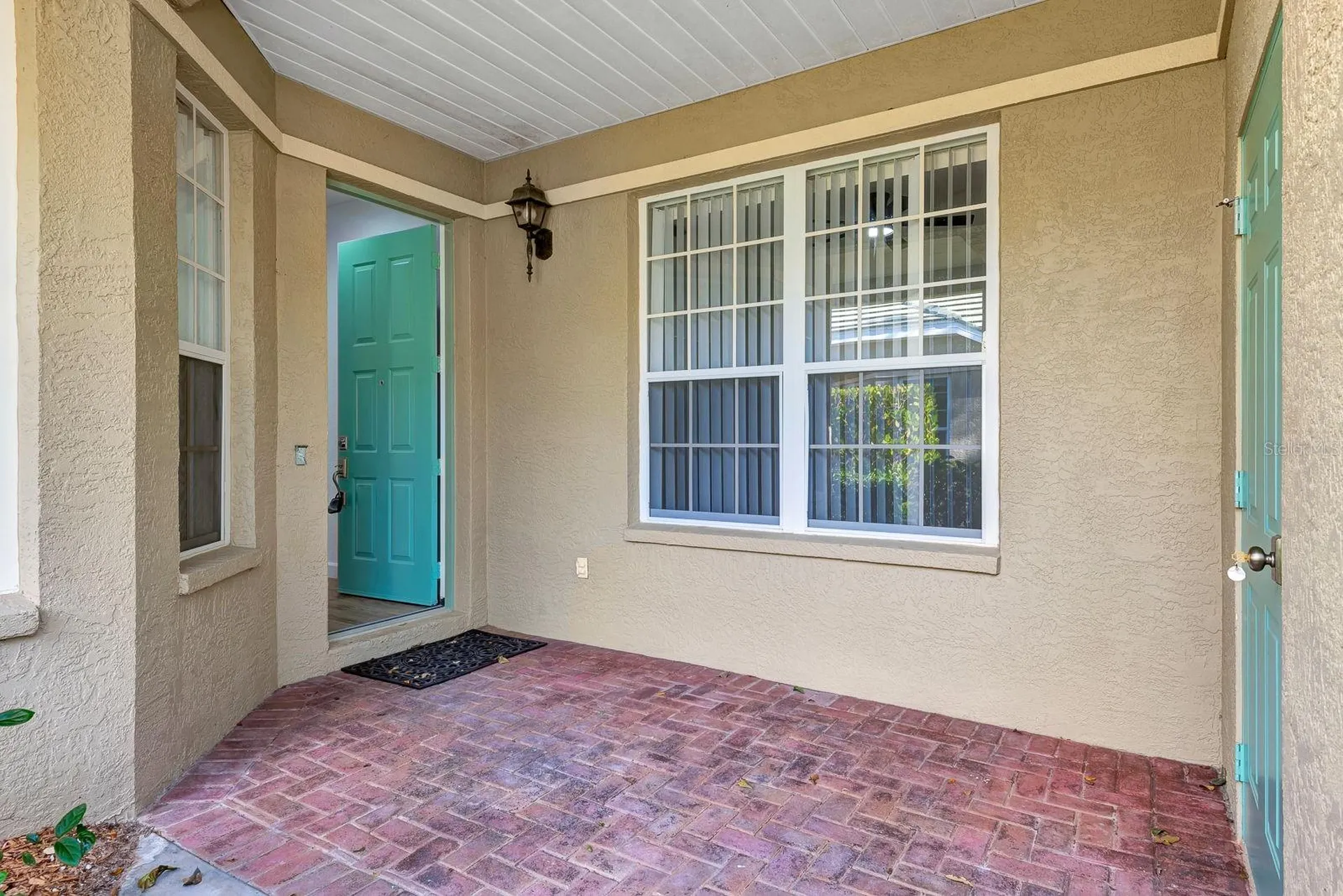 5035 Lakescene Place Sarasota FL 34243