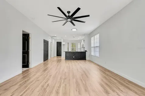 5035 Lakescene Place Sarasota FL 34243