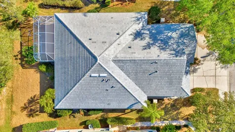 5035 Lakescene Place Sarasota FL 34243