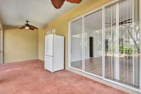 5035 Lakescene Place Sarasota FL 34243