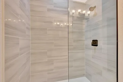 5035 Lakescene Place Sarasota FL 34243