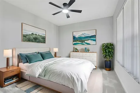 5035 Lakescene Place Sarasota FL 34243