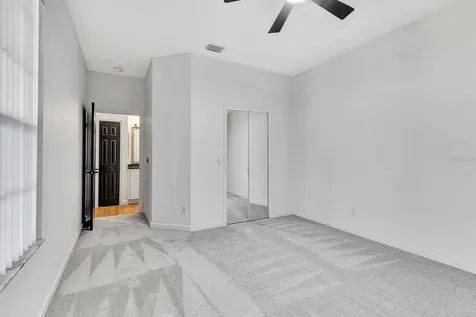 5035 Lakescene Place Sarasota FL 34243