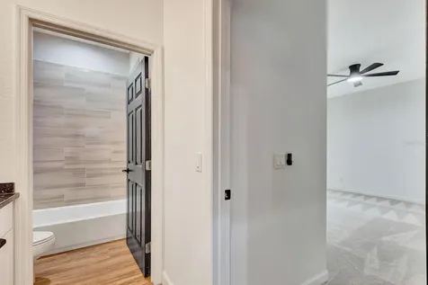 5035 Lakescene Place Sarasota FL 34243