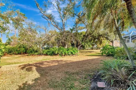 5035 Lakescene Place Sarasota FL 34243