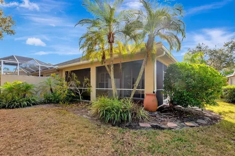 5035 Lakescene Place Sarasota FL 34243