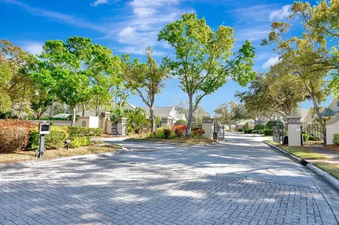 5035 Lakescene Place Sarasota FL 34243