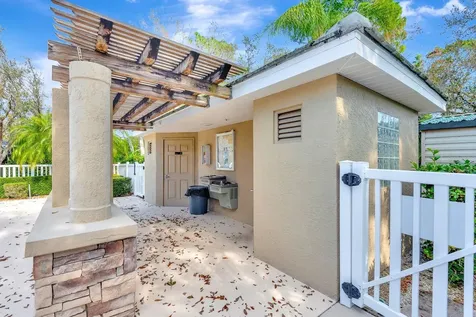 5035 Lakescene Place Sarasota FL 34243