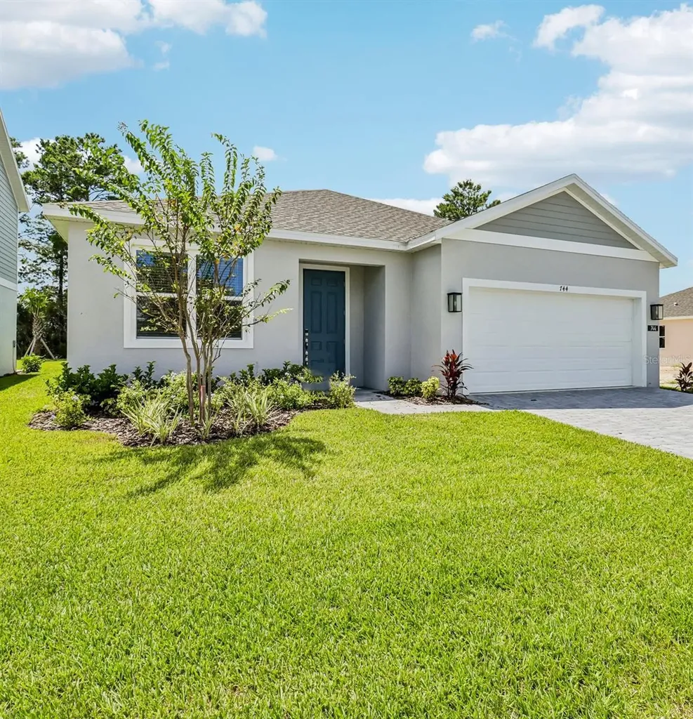 744 Farfields Street Deland FL 32724