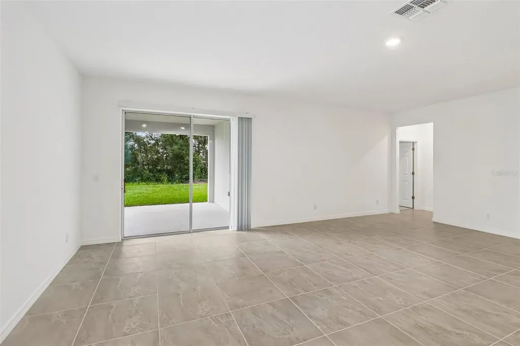 744 Farfields Street Deland FL 32724
