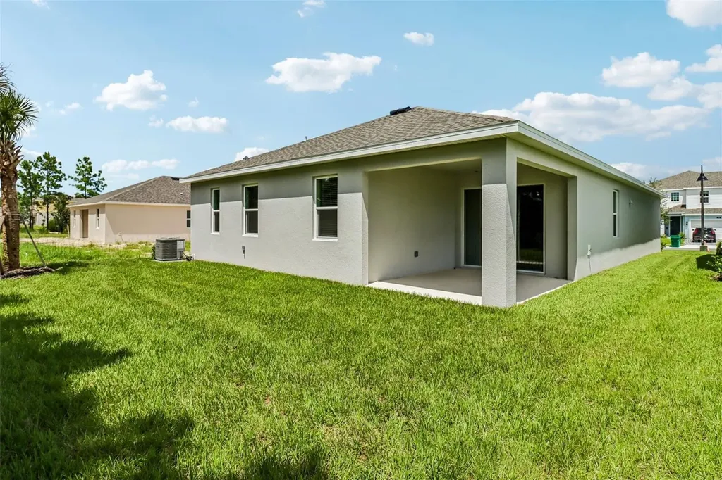 744 Farfields Street Deland FL 32724