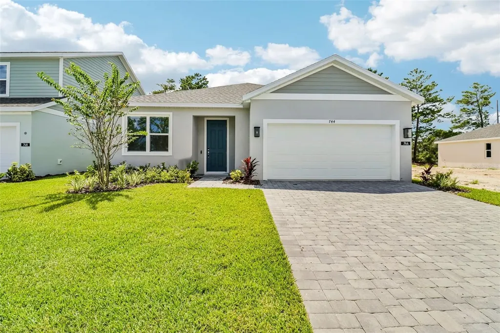 744 Farfields Street Deland FL 32724